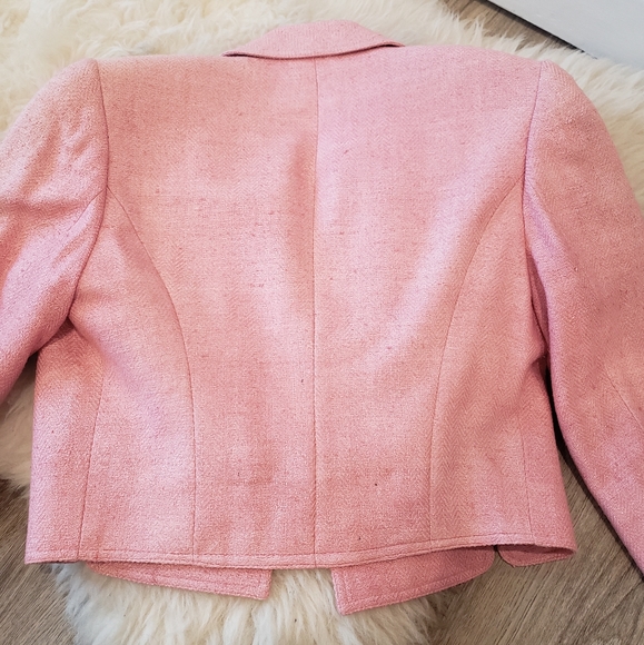 Vintage Pink Tweed Cropped Jacket by Carlisle - Picture 5 of 12